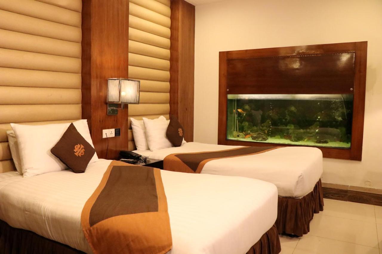 Hilton Suites Лахор Экстерьер фото