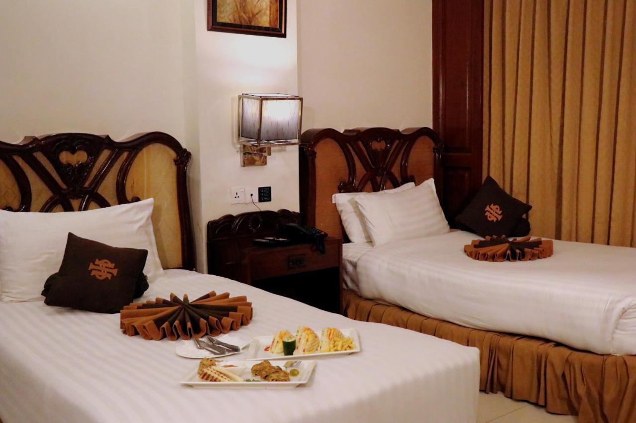 Hilton Suites Лахор Экстерьер фото