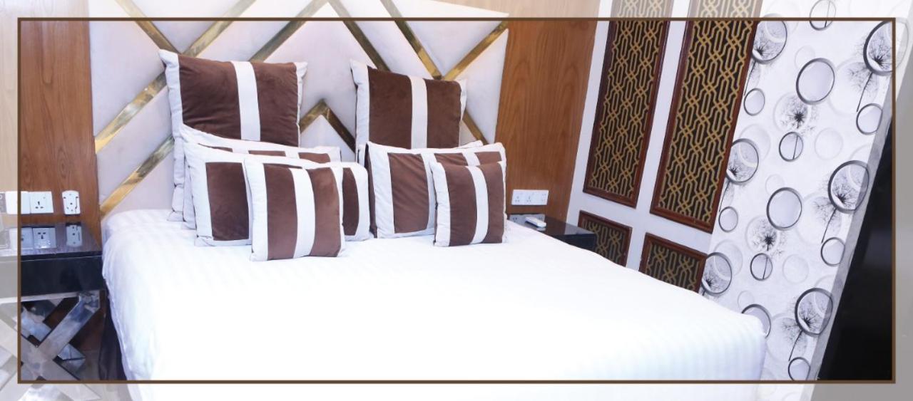 Hilton Suites Лахор Экстерьер фото